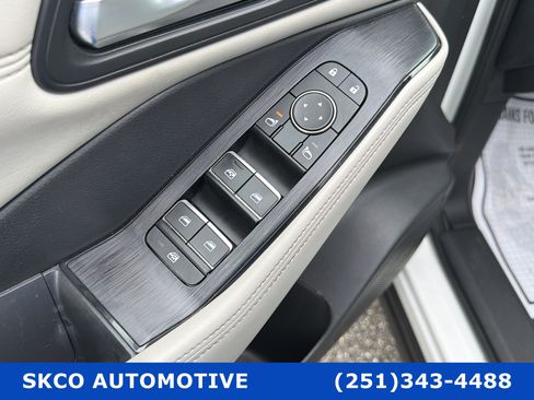 Used 2022 Nissan Rogue SL w/ SL Premium Package FWD image 22