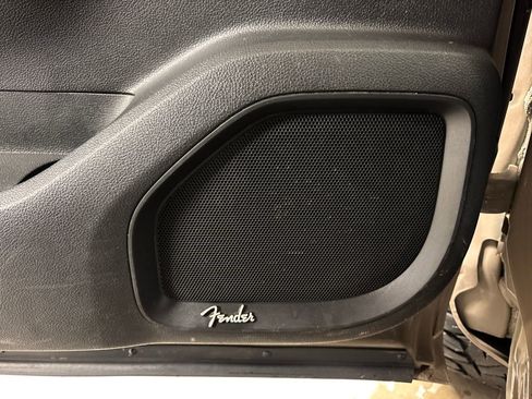 Used 2021 Nissan Titan PRO-4X w/ Pro-4x Convenience Package image 24