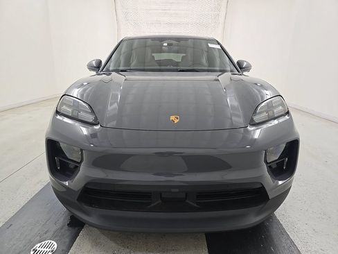 Used 2025 Porsche Macan 4S Electric AWD/4WD image 6
