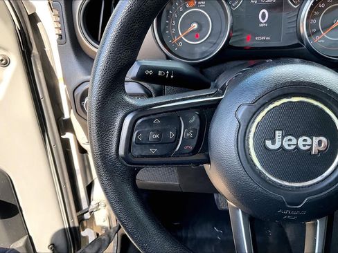 Used 2018 Jeep Wrangler Unlimited Sport AWD/4WD image 22