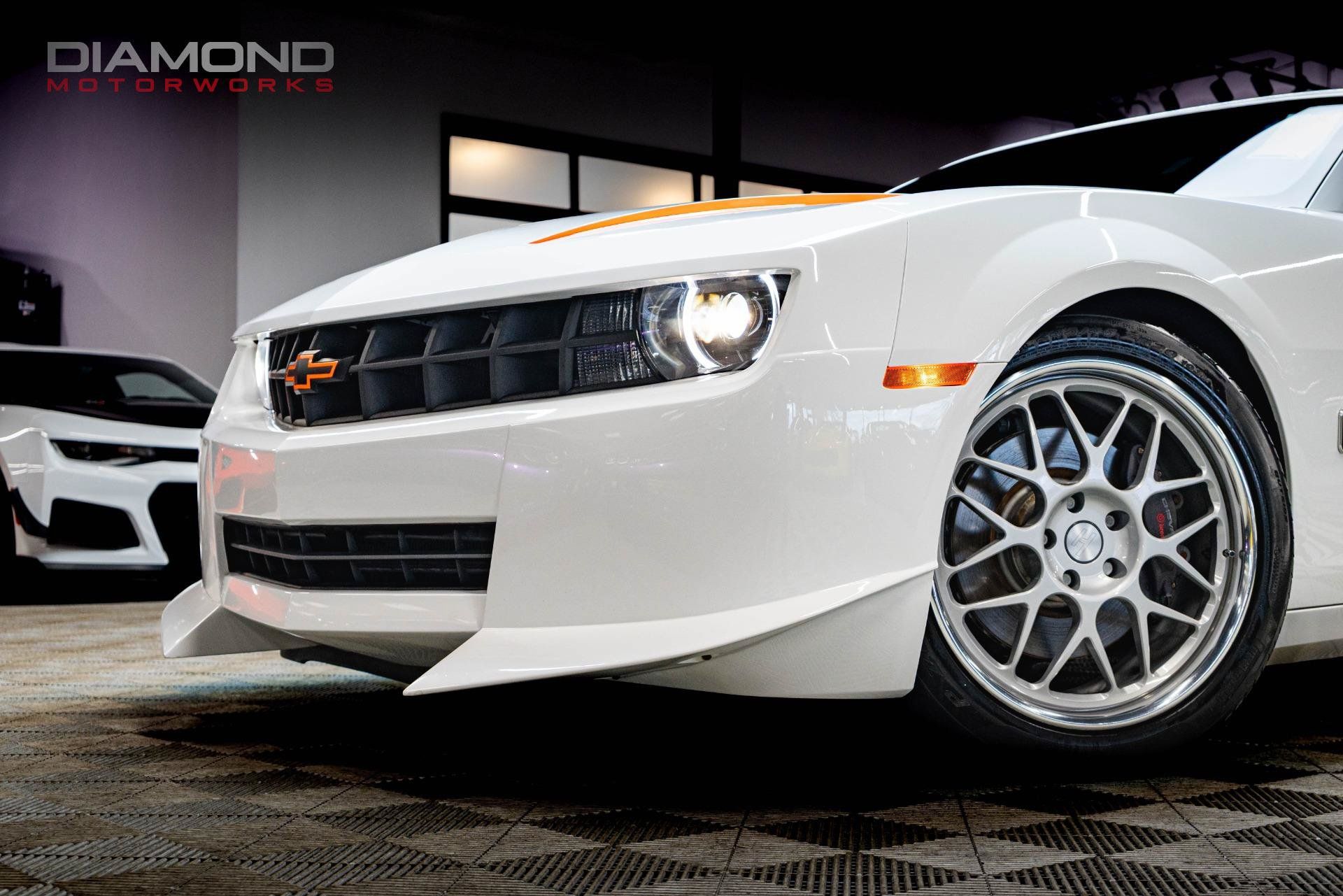 Used 2010 Chevrolet Camaro SS w/ LPO, Ground Effects Package RWD image 6