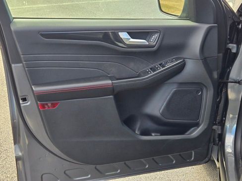 New 2026 Ford Escape ST-Line w/ Cold Weather Package image 18