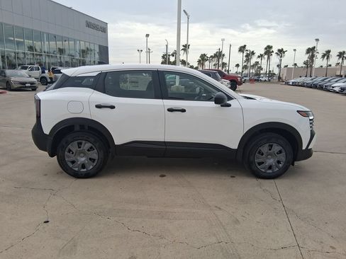 New 2026 Nissan Kicks S FWD image 7