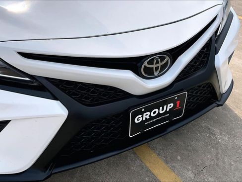 Certified 2020 Toyota Camry SE w/ Convenience Package image 30