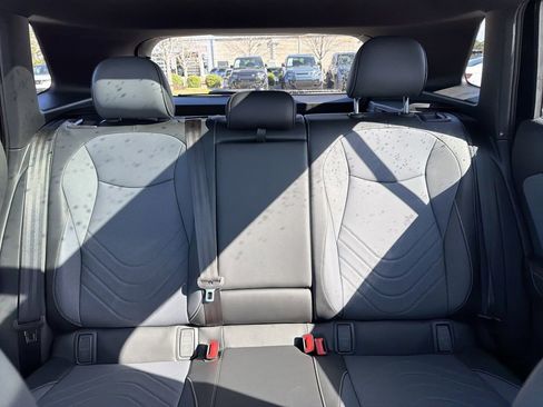 New 2026 Volkswagen Tiguan SE R-Line image 31