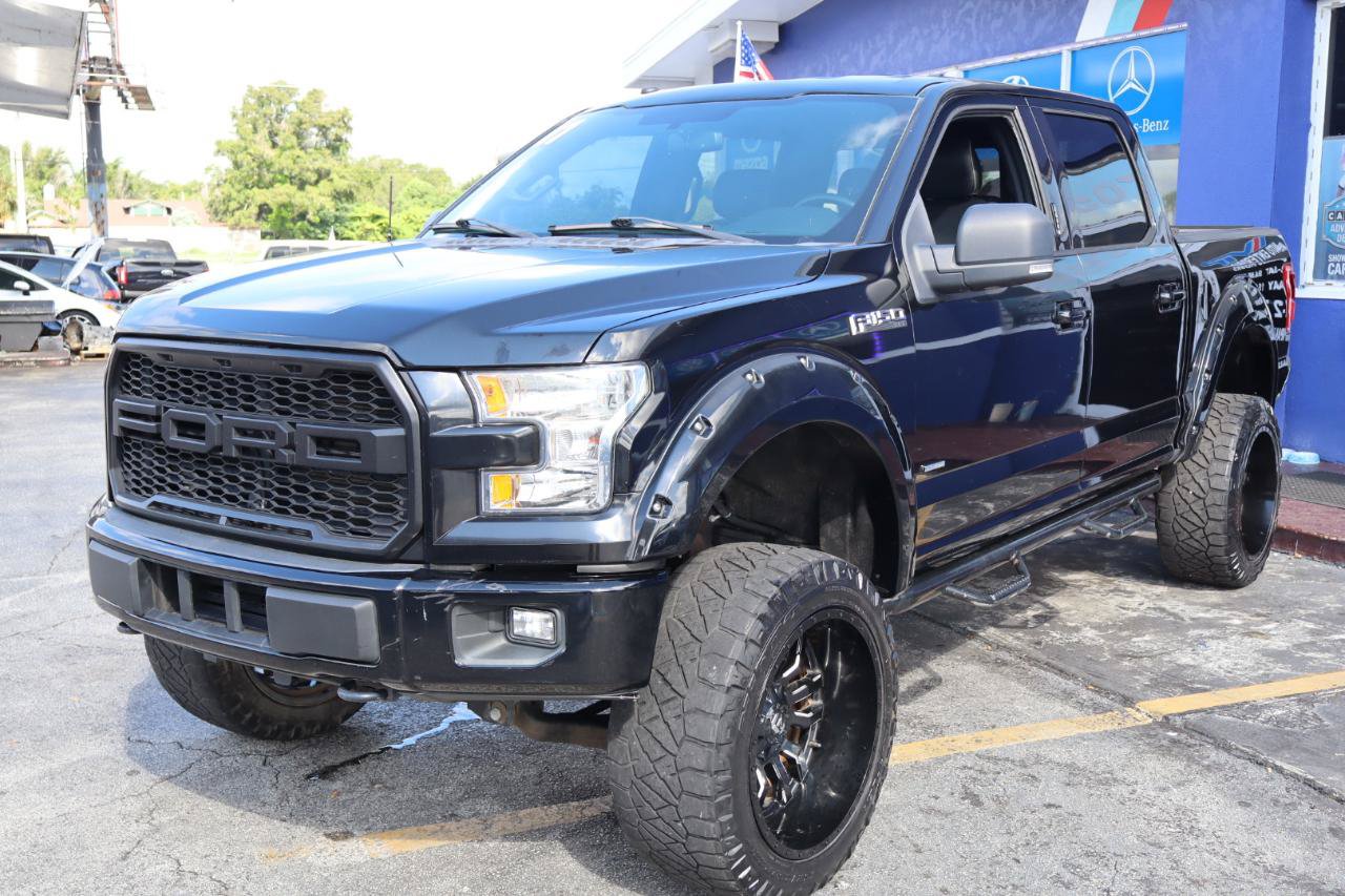 Used 2017 Ford F150 XLT w/ Equipment Group 302A Luxury AWD/4WD image 12