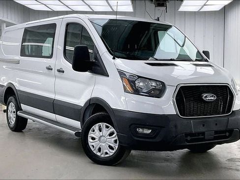 Used 2024 Ford Transit 250 Low Roof w/ Exterior Upgrade Package RWD image 34