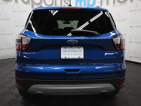 Used 2017 Ford Escape SE w/ Equipment Group 201A image 5