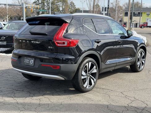 Certified 2025 Volvo XC40 B5 Ultra w/ Climate Package AWD/4WD image 21
