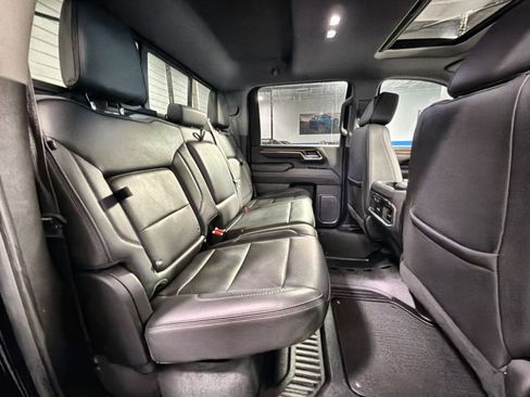 Used 2024 GMC Sierra 2500 Denali w/ Denali Reserve Package image 32