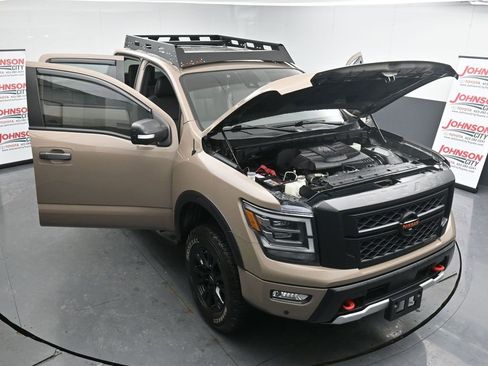 Used 2021 Nissan Titan PRO-4X w/ Pro-4x Convenience Package image 42