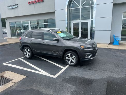 Used 2020 Jeep Cherokee Limited AWD/4WD image 6