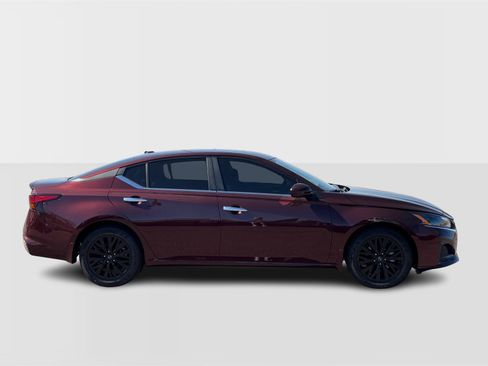 New 2025 Nissan Altima 2.5 SV w/ SV Special Edition Package image 8