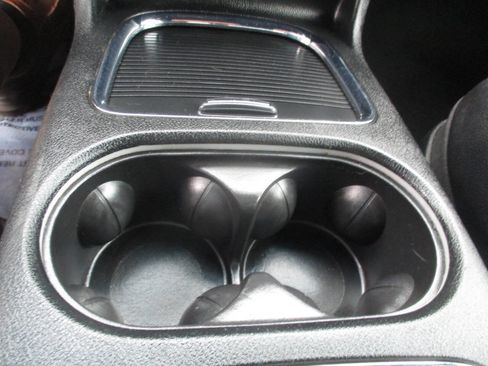 Used 2017 Dodge Grand Caravan GT image 30