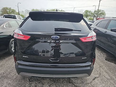 Used 2024 Ford Edge SEL image 9