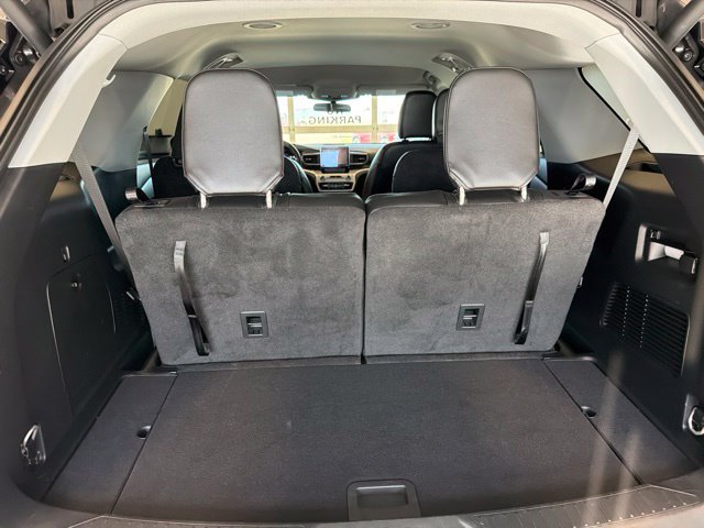 Used 2023 Ford Explorer XLT w/ Equipment Group 202A AWD/4WD image 17
