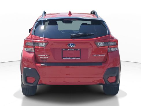 Used 2021 Subaru Crosstrek 2.0i Premium w/ Moonroof Package AWD/4WD image 5