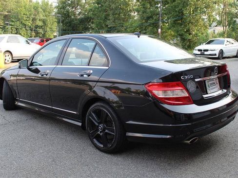 Used 2011 Mercedes-Benz C 300 4MATIC Sedan image 3