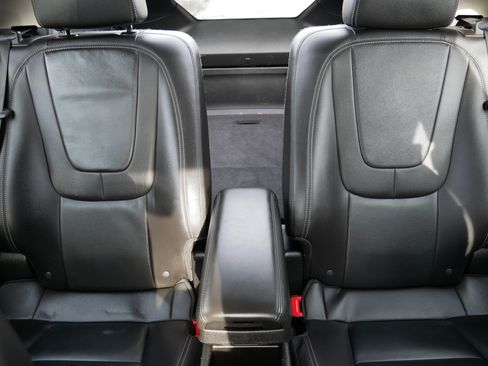 Used 2013 Chevrolet Volt Premium w/ Premium Trim Package image 13