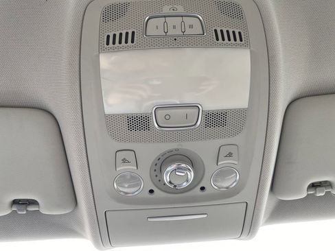 Used 2011 Audi A4 2.0T Premium image 29