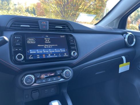 New 2025 Nissan Versa SR image 18