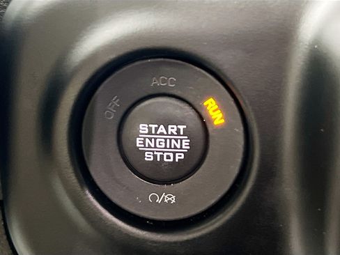 Used 2022 Jeep Wrangler Sport AWD/4WD image 23