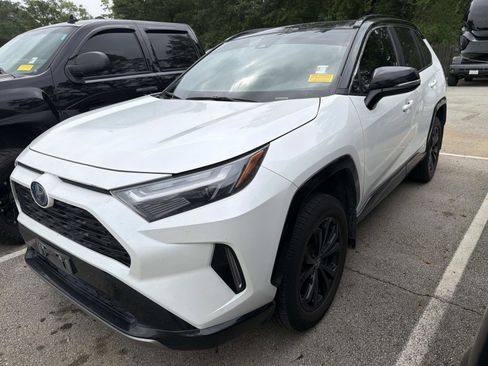 Used 2024 Toyota RAV4 XSE AWD/4WD image 2