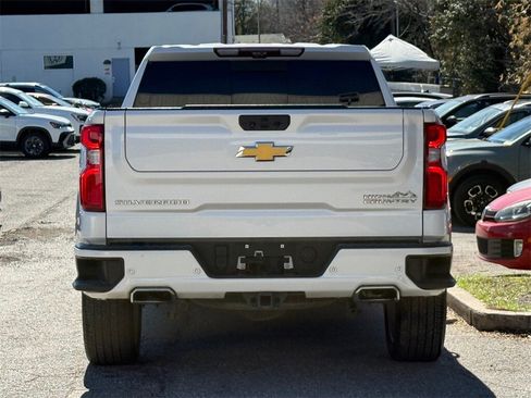 Used 2023 Chevrolet Silverado 1500 High Country w/ Technology Package image 11