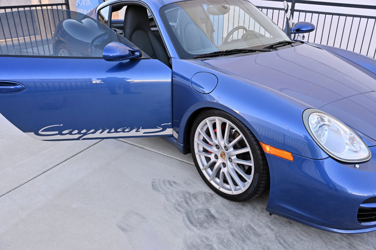 Used 2007 Porsche Cayman S RWD image 42