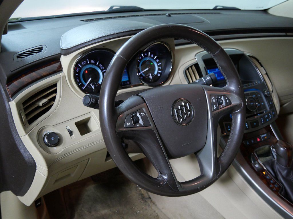 Used 2012 Buick LaCrosse Premium FWD image 12