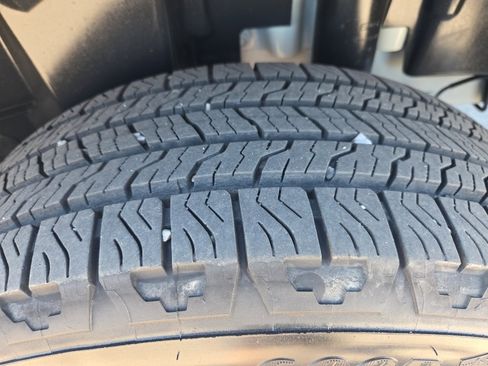 New 2025 Ford Maverick Lariat w/ 4K Tow Package image 12