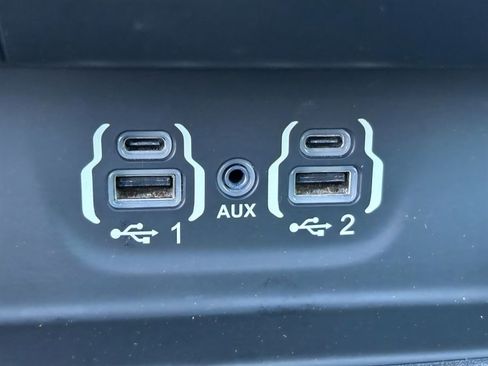 Used 2021 RAM 1500 Big Horn RWD image 29