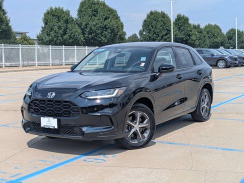Certified 2024 Honda HR-V EX-L image 2