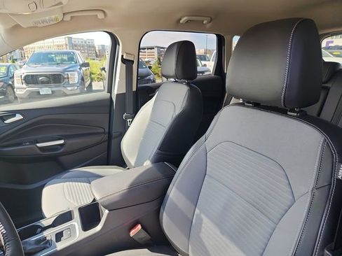 Certified 2017 Ford Escape SE w/ Equipment Group 201A AWD/4WD image 22