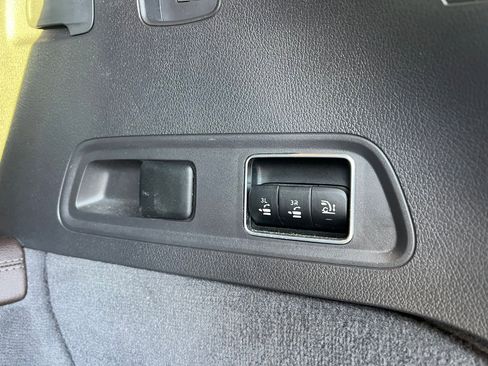 Used 2020 Mercedes-Benz GLS 450 4MATIC image 23