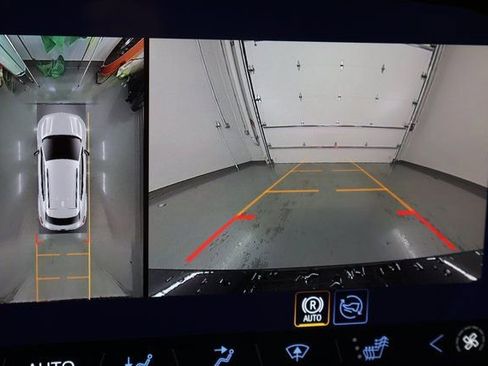 New 2026 Chevrolet Equinox EV RS image 24