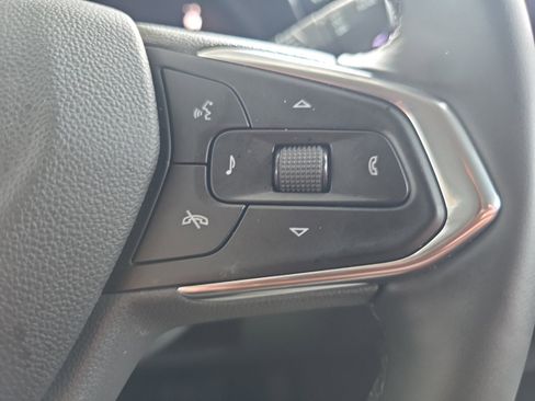 Used 2025 Chevrolet Trax LT w/ LT Convenience Package image 22