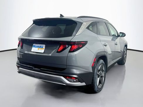 Used 2025 Hyundai Tucson SEL FWD image 8