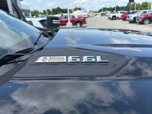 Certified 2024 Chevrolet Silverado 2500 High Country w/ Midnight Edition AWD/4WD image 29