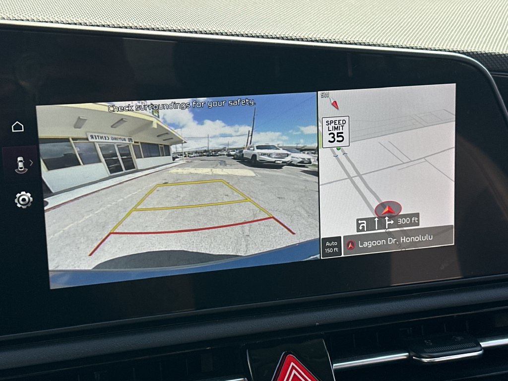 Used 2025 Kia Niro EX FWD image 17