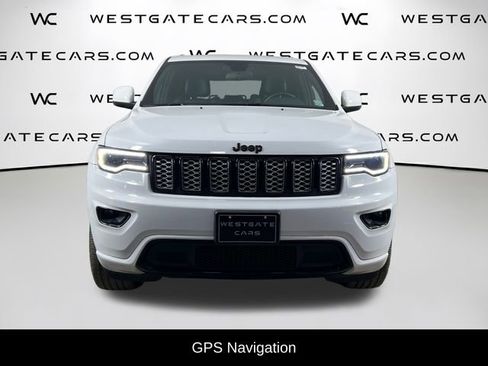 Used 2021 Jeep Grand Cherokee Laredo X image 2