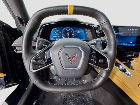 Used 2024 Chevrolet Corvette Stingray Preferred Conv w/ Z51 Performance Package RWD image 13