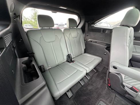 Used 2024 Kia Sorento SX Prestige w/ Sage Leather Package AWD/4WD image 23
