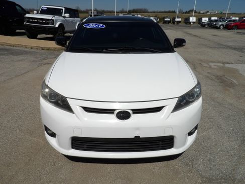 Used 2013 Scion tC FWD image 3