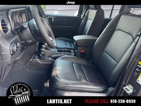 New 2025 Jeep Wrangler Unlimited Sahara image 11