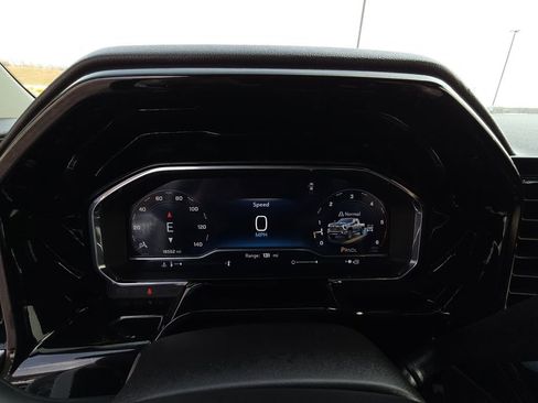 Used 2024 Chevrolet Silverado 3500 LT image 17