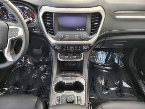 Used 2023 GMC Acadia SLT w/ Elevation Edition image 20