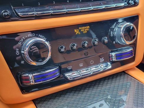 Used 2023 Rolls-Royce Ghost Black Badge w/ Black Badge Ghost Package image 25