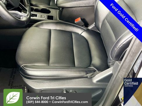 Used 2025 Ford Escape Platinum image 23