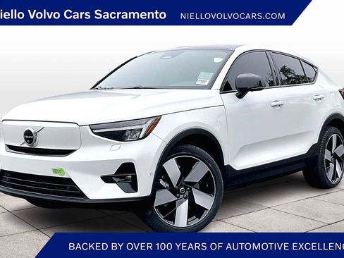 Used 2023 Volvo C40 P8 Recharge Ultimate image 1